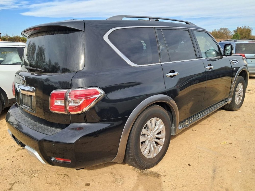 ARMADA 2017 Glove Box 4875505