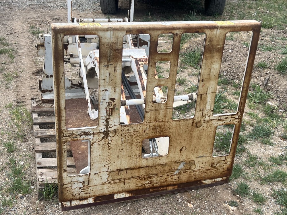 Cascade 4500 LB Push/Pull Slip Sheet Forklift Attachment 45E-PS-352