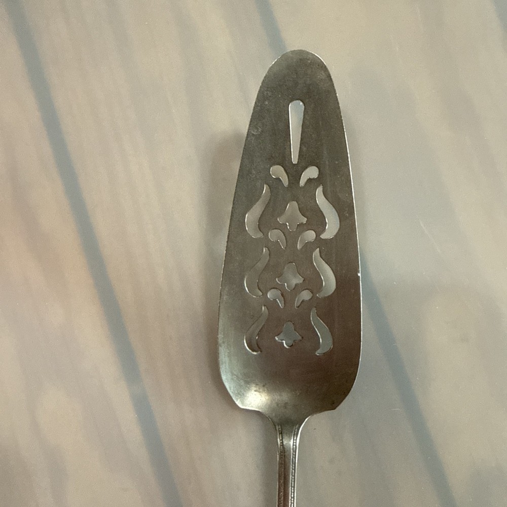 Elegant Silver Cake Server