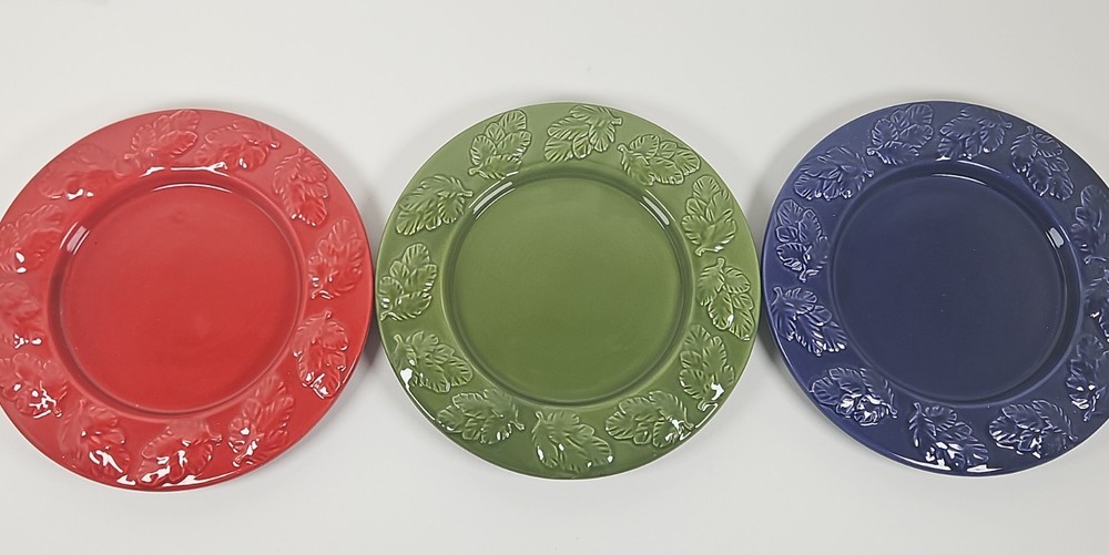 3 Pillar Candle Holders Leaf Design