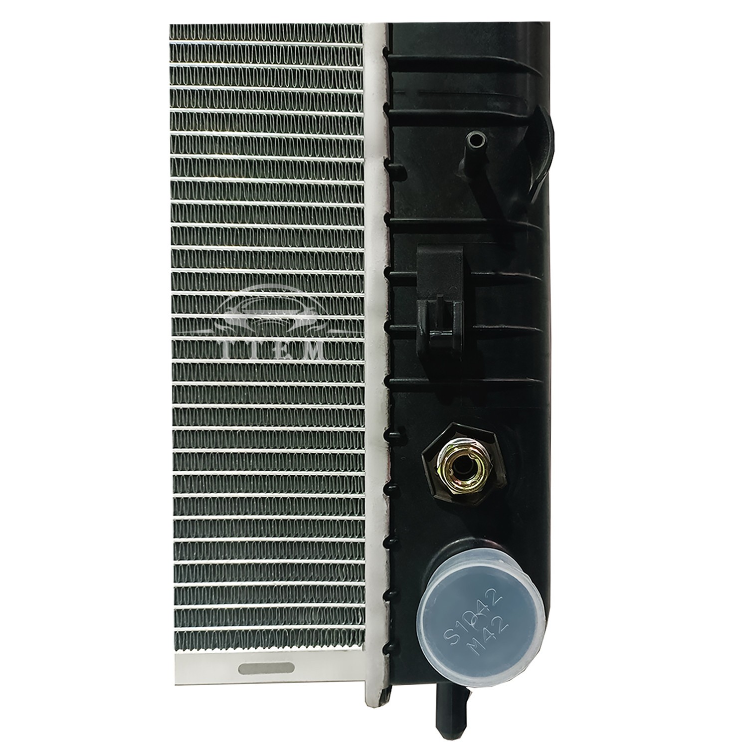 34'' #2370 Radiator For Chevy Silverado 1500 2500 Suburban Tahoe 4.8L 5.3L 6.0L