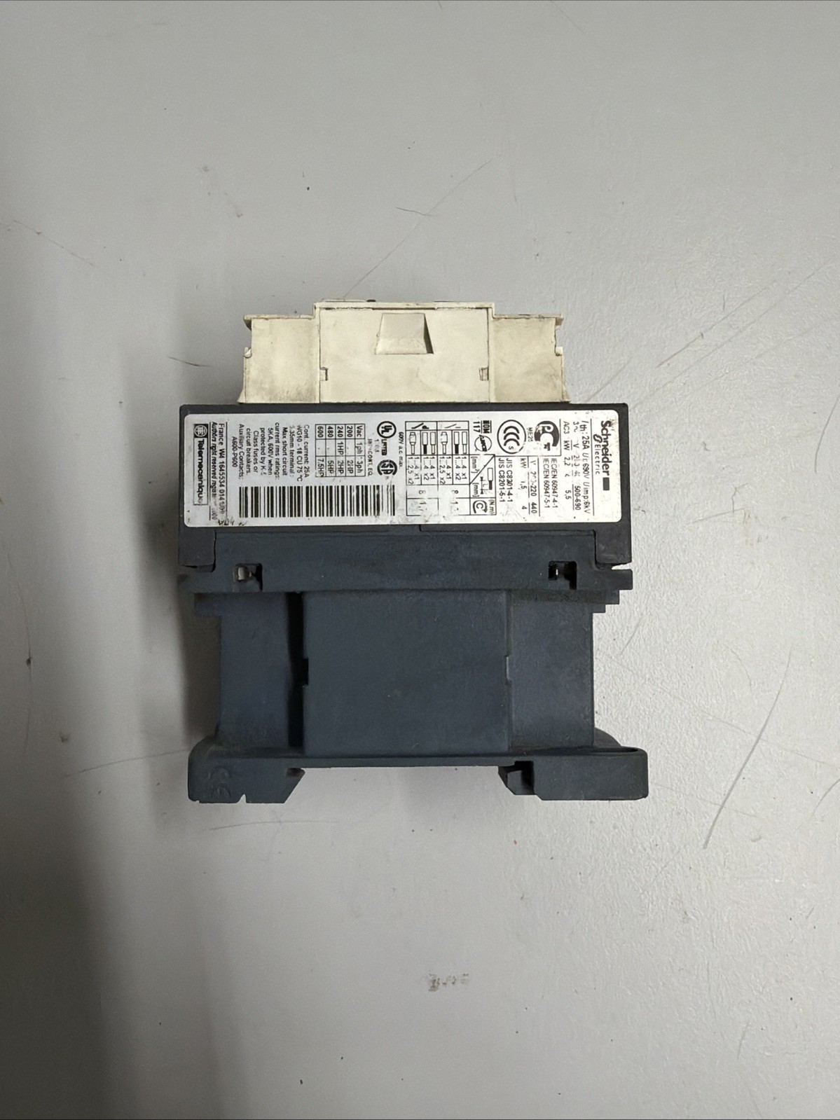 Schneider Electric LC1D09 480V Coil