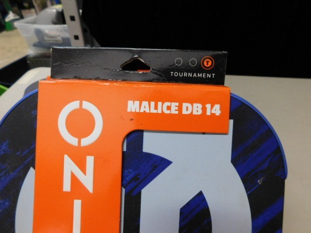 Onix Malice Db14 Pickleball Paddle *1 paddle per order