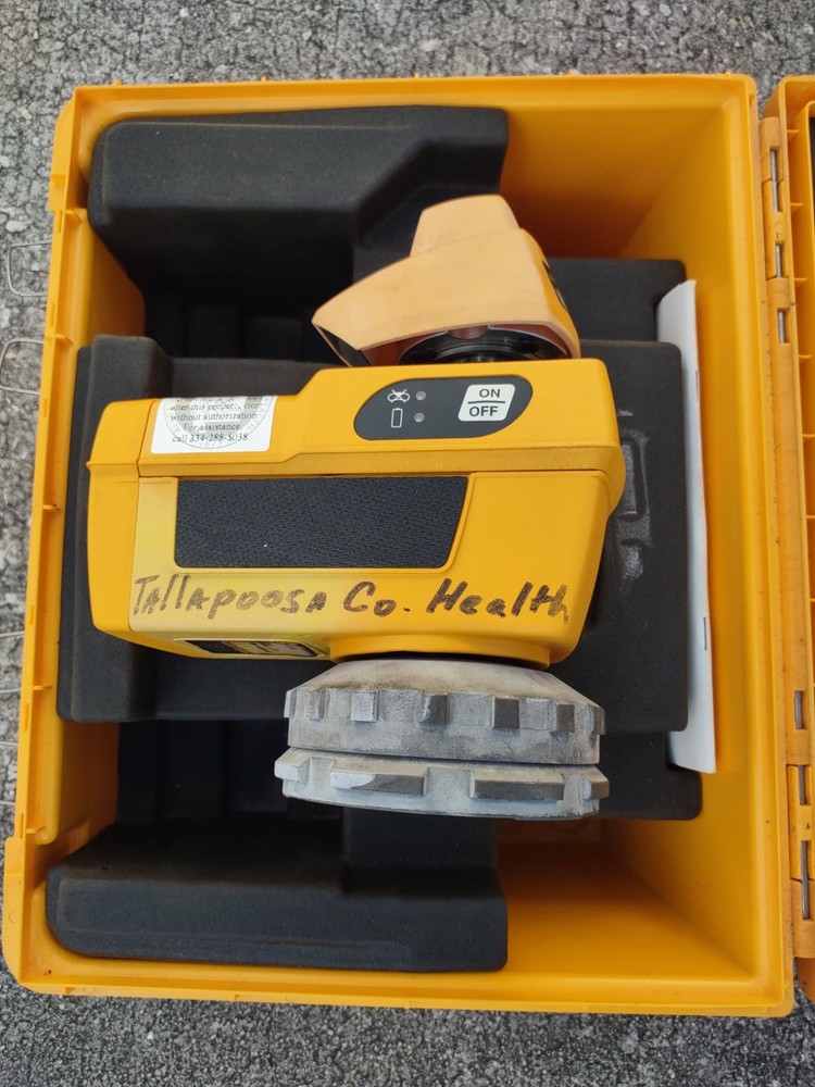 Spectra Physics Laser Plane Leveling System 130 with Case & Manual