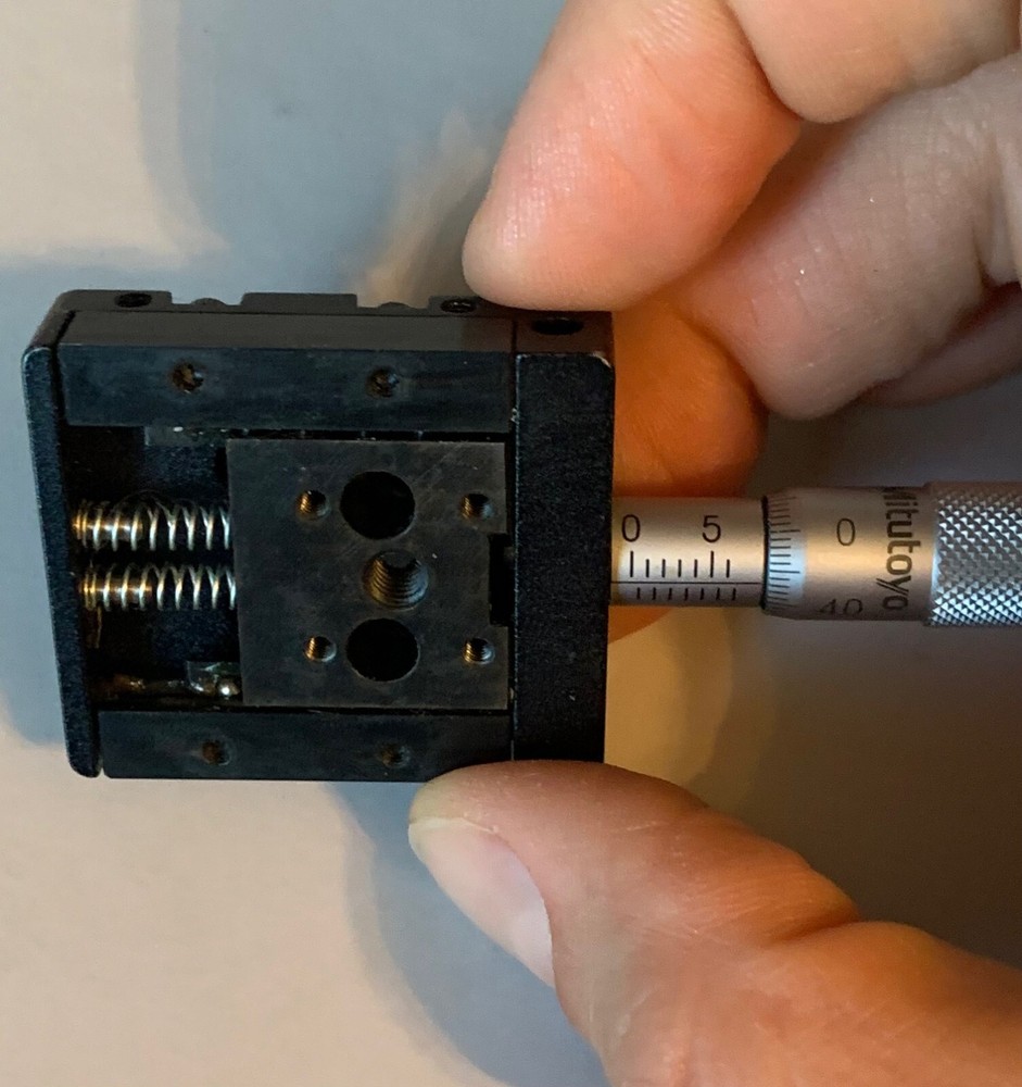 POSITIONING PLATFORM, Mitutoyo Micrometer Head