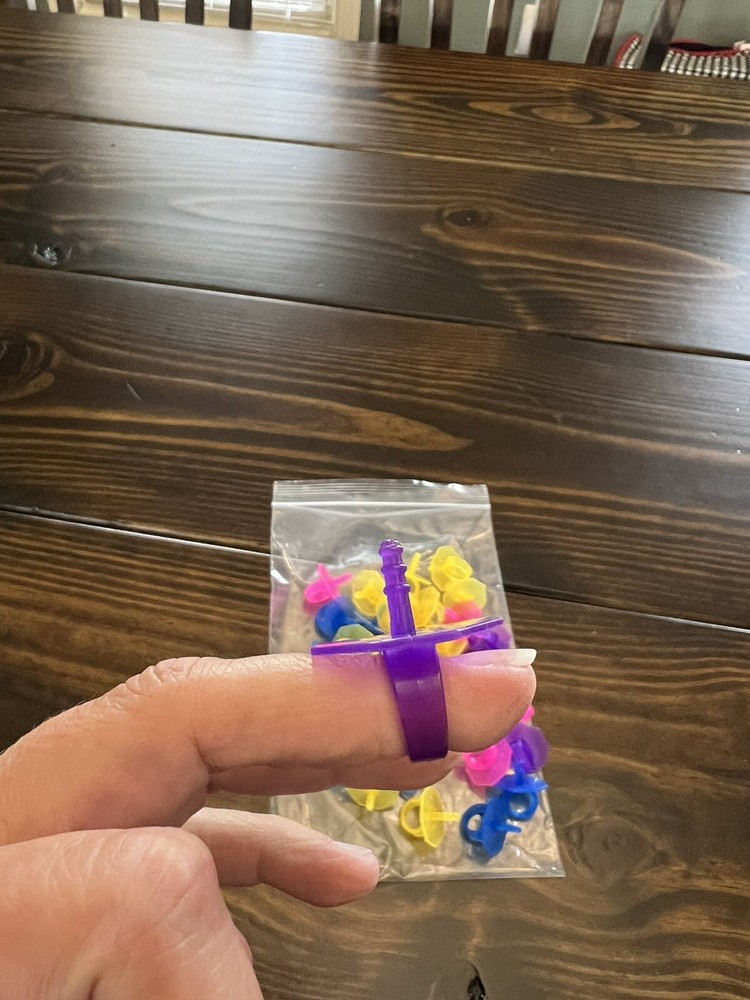 Plastic ring pop ring bases (50 ct.) for homemade ringpops