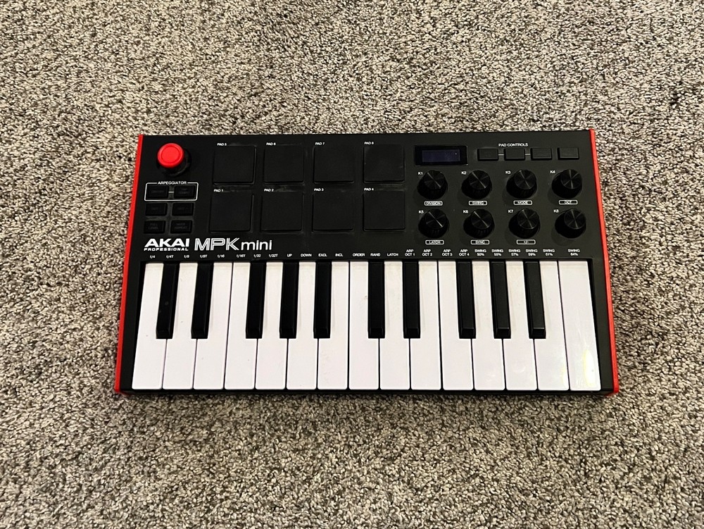 Akai Professional MPK Mini MK3-25 Key USB MIDI Keyboard Controller - EXCELLENT