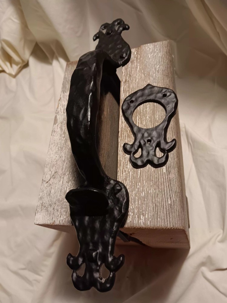 ANTIQUE DECORATIVE DOOR HANDLE HARDWARE & POWDER COATED