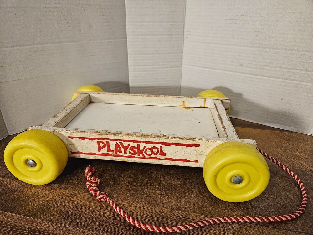 Vintage Playskool Wagon Pull Along Toy Cart