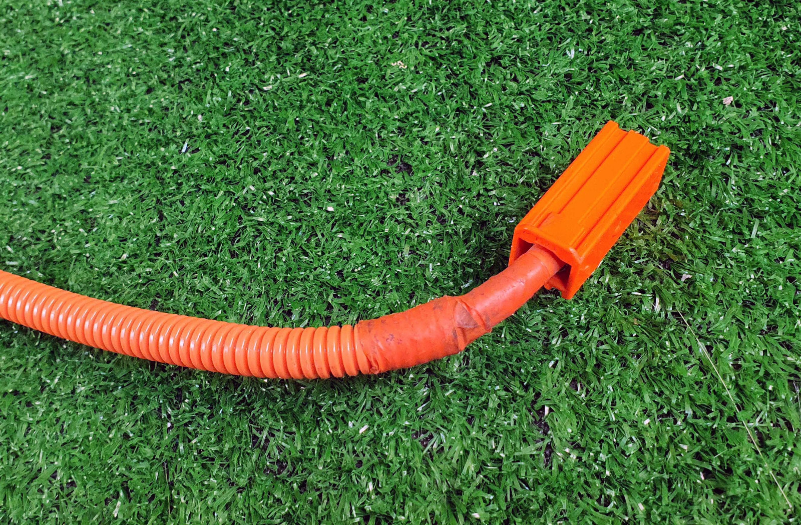 Toyota Prius Hybrid 2010-2015 Bettery Voltage Sensor with harness 89892-47020