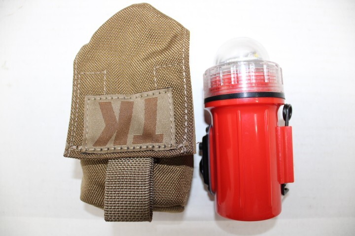 Emergency DISTRESS MARKER STROBE LIGHT New D cell with TK Pouch Set