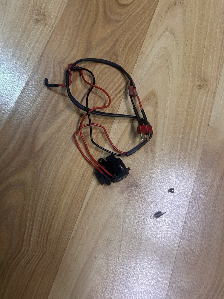 Airsoft Version 2 Gearbox Trigger Contacts Wired To Deans