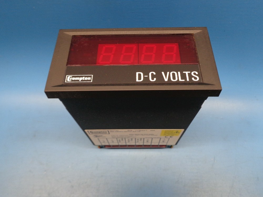 (1) 262-DDVU-NDTC-A2-14 TYCO DIGITAL PANEL METER DC VOLTAGE CROMPTON 3.5 DIGIT
