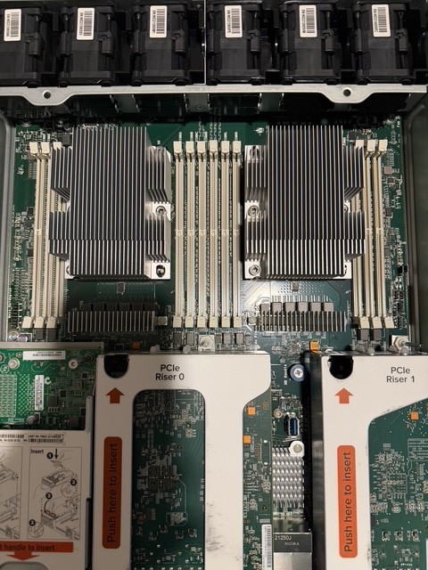 Pure Storage X20 R3 controller, no memory, good condition.