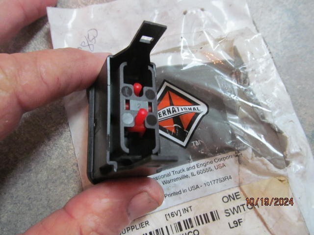 3563069C1 International SWITCH ELECTRONIC FRONT AXLE