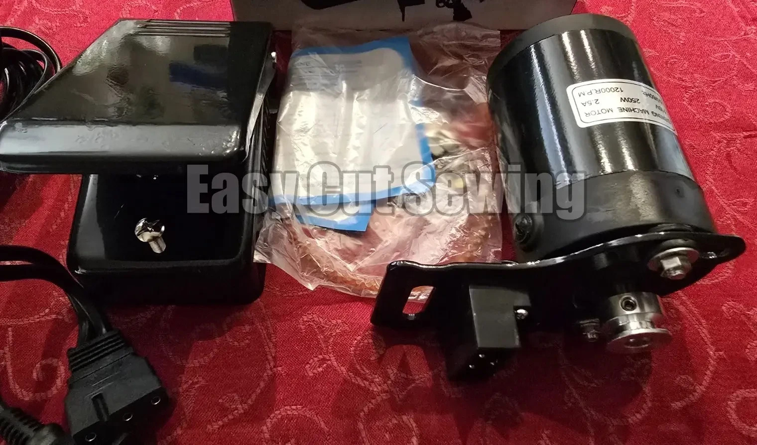 Sewing Machine Motor 250 WATTS  Pfaff 130,30  Complete With Foot Control 2.5 AMP