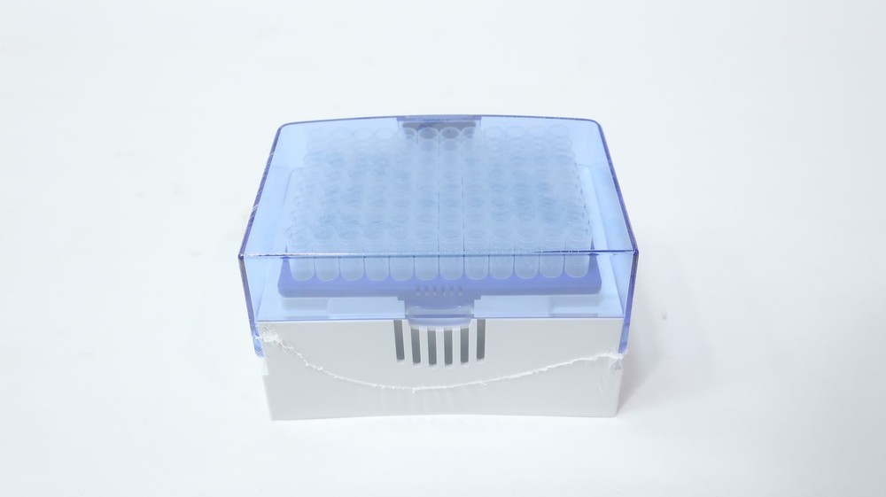 Eppendorf 2247030-2 Series 2000 Reference 100-1000ul