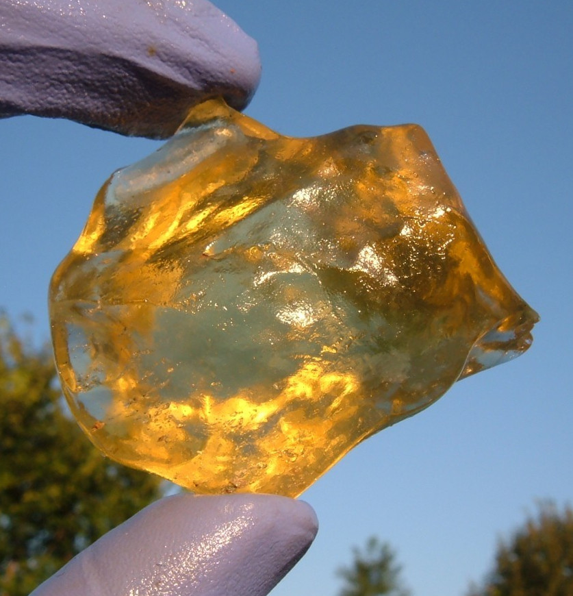 Libyan Desert Glass Meteorite Tektite impact specimen( 350 crt)Super Gem AAAAA+