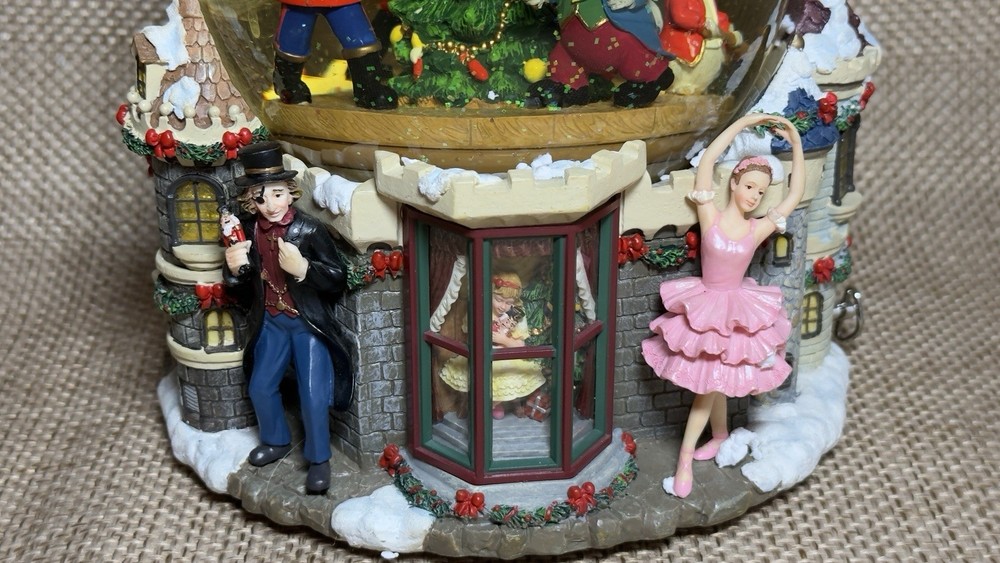 Kirkland Nutcracker Waterglobe Lighted Snow Globe - Flaw Rare