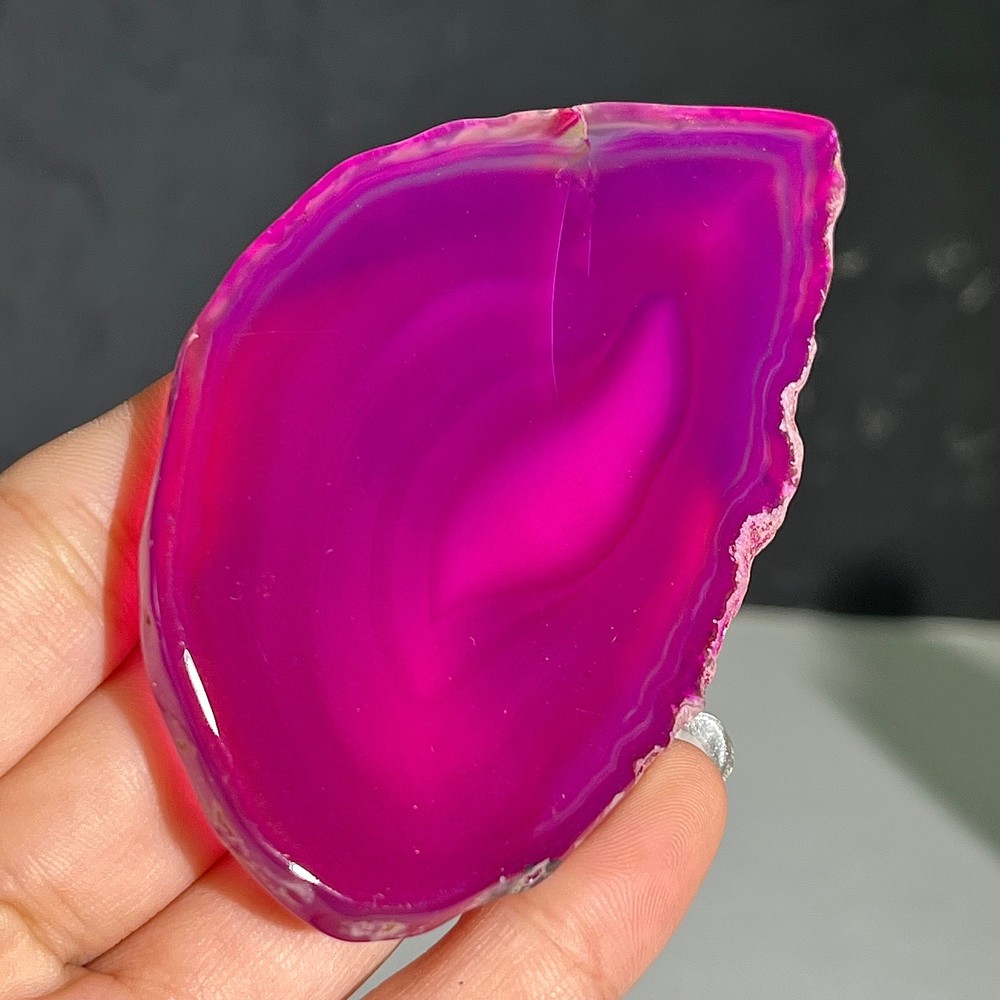 43G Colored agate flakes