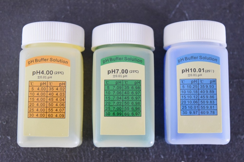 Extech Instruments PH300 Waterproof pH/mV/Temperature Meter Kit