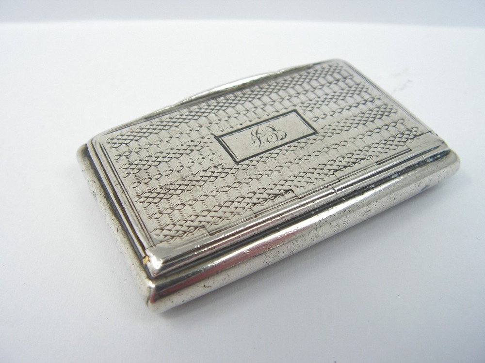 ANTIQUE WILLIAM IV THOMAS SHAW SOLID STERLING SILVER SNUFF PILL BOX 1835