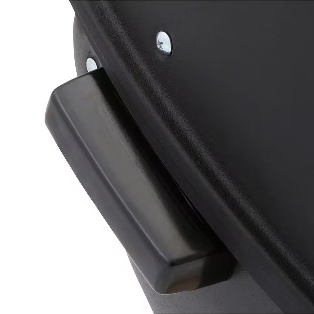 Electric Tabletop Grill in Black
