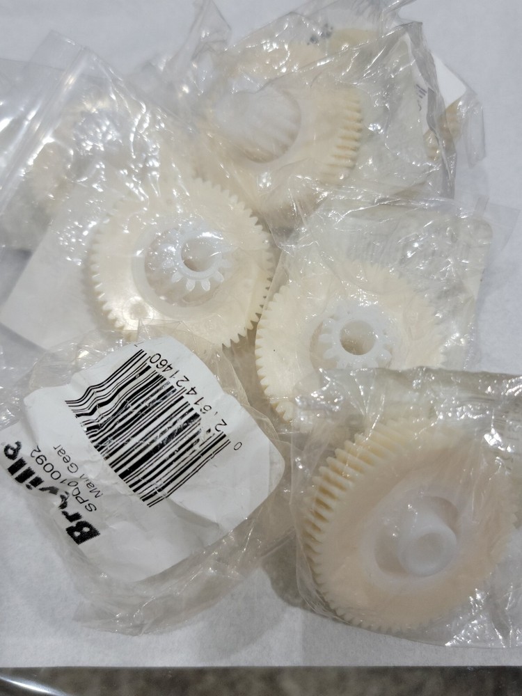 BREVILLE MAIN GEAR