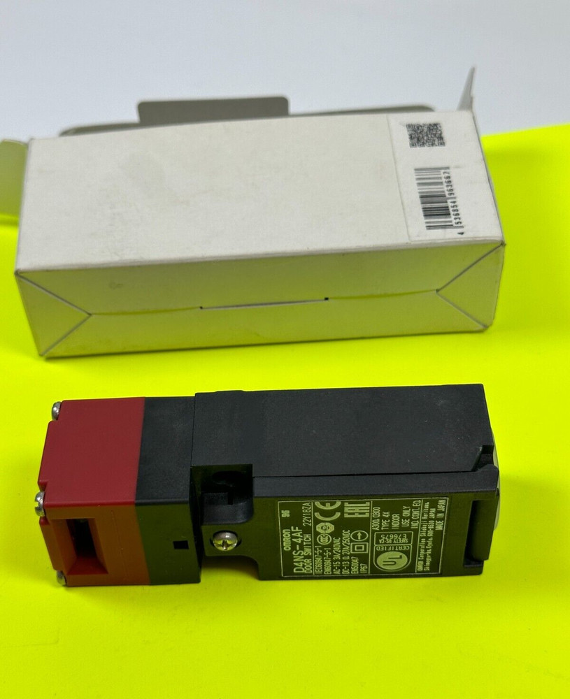 Omron D4NS-4AF Door Safety Switch Interlock No Insert - New Fast Ship