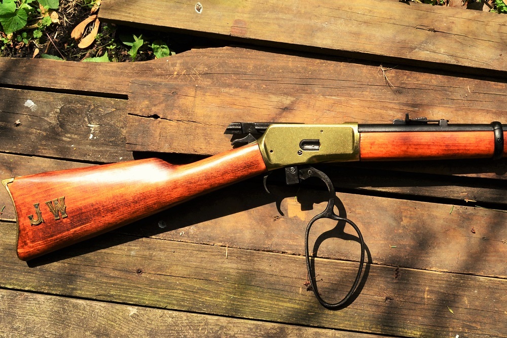 Winchester M1892 Looped Lever Rifle - The Rifleman - John Wayne - Denix Replica