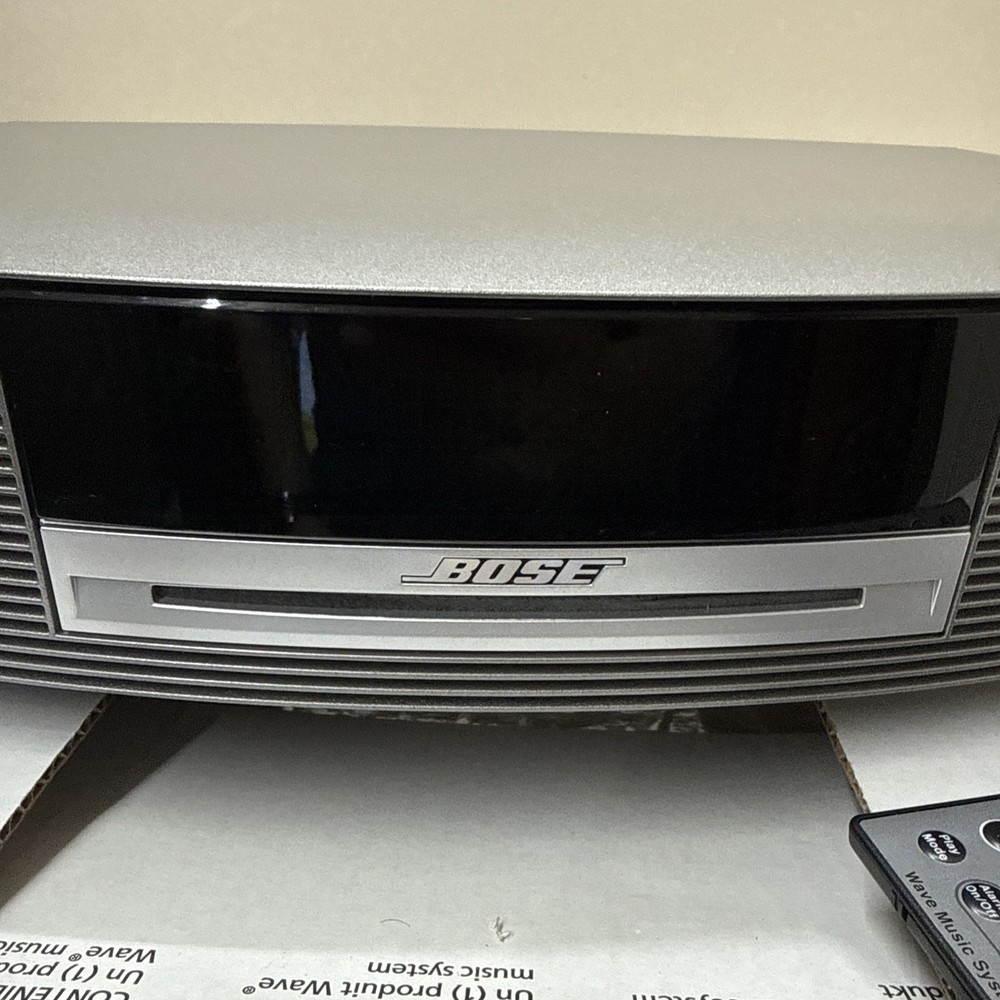 Bose Wave Music System CD Player 044417 Titanium Silver With Box, Remote,