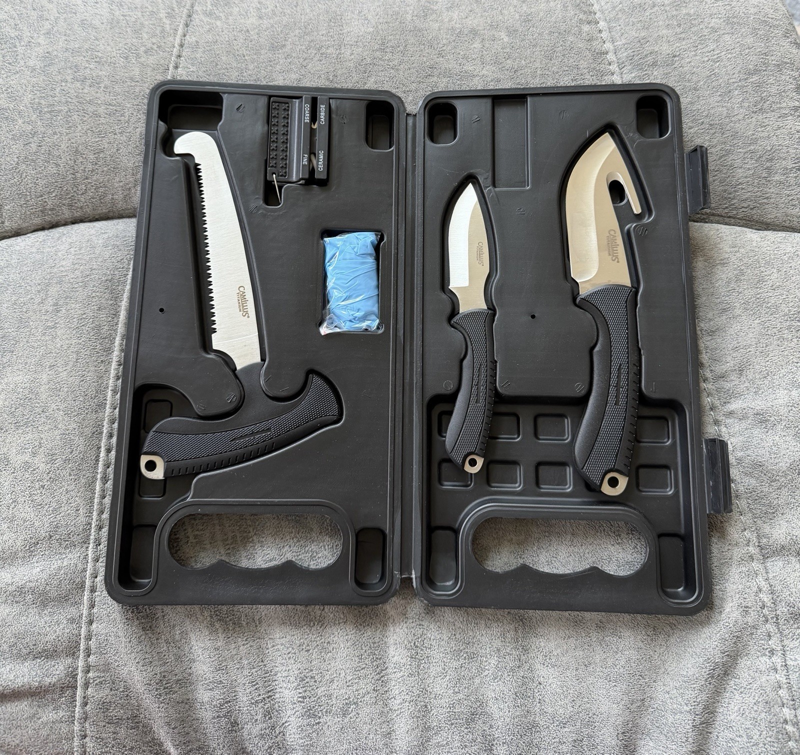6-Piece Hunting Knife Set Gut Hook Caping Blades Game Processing Kit Case