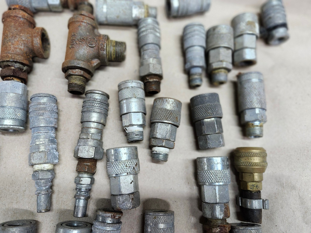 AIR TOOL FITTING ASSORTMENT