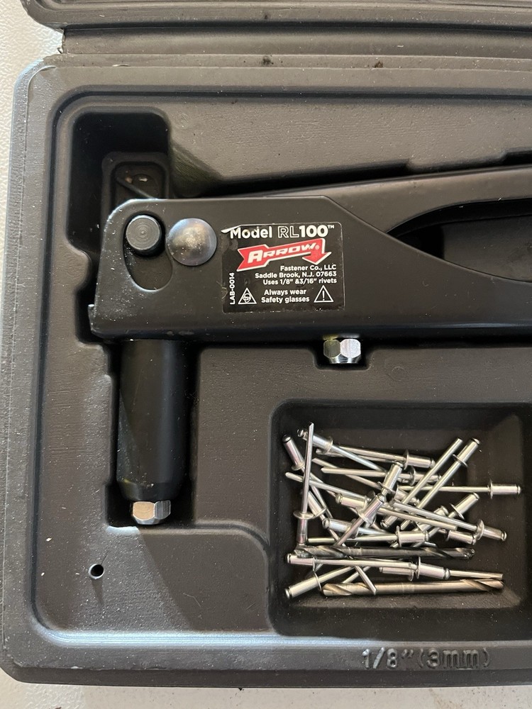 Rivet Assortment Set (opened) & Rivet Tool In Case