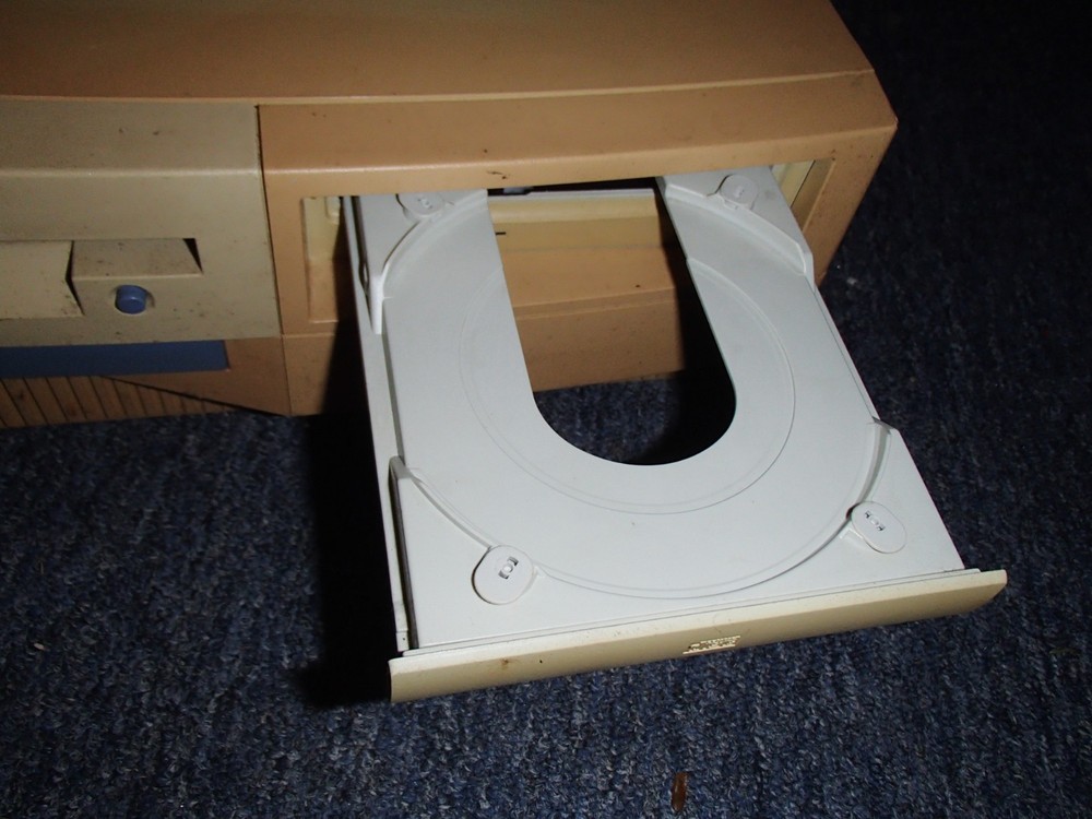 Vintage PC IBM 300PL, Windows 95 NT Powers Up, Untested