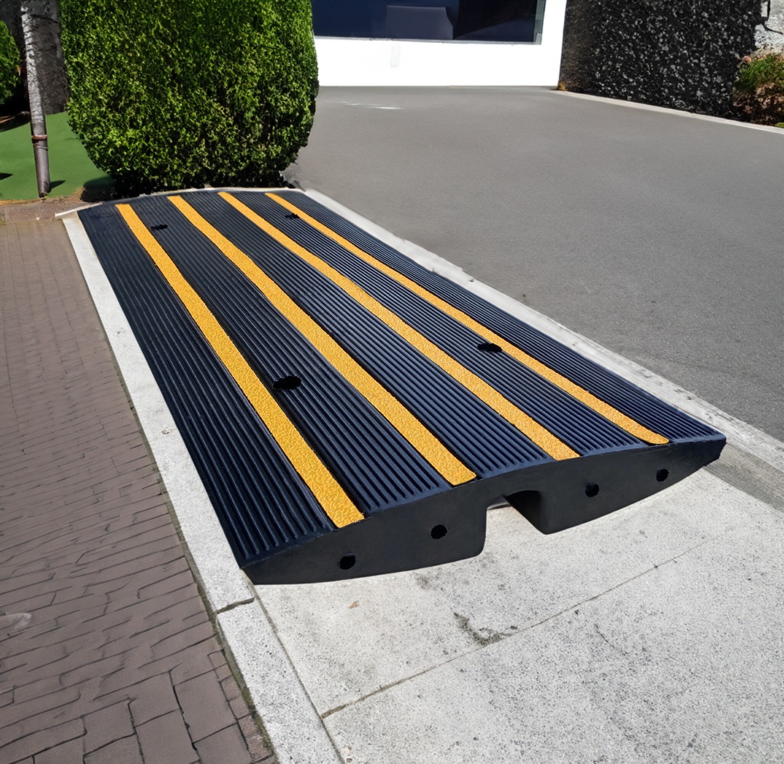 2.6" Rise Rubber Driveway Curb Ramp 15T Heavy Duty Load Threshold Ramp 1 PACK