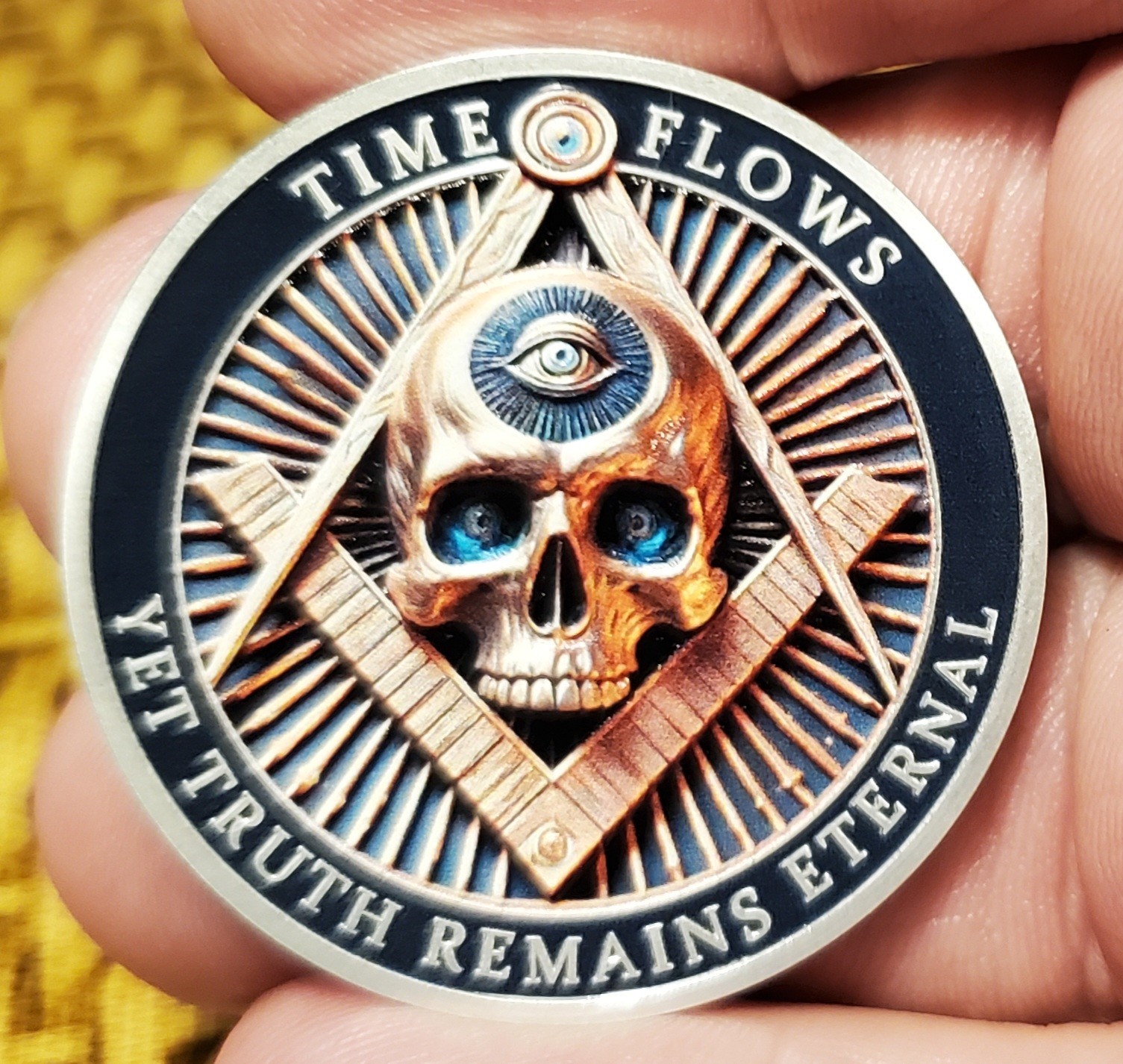 MASONIC ENAMELED CHALLENGE COIN-BEAUTIFUL TURQUOISE HIGHLIGHTS