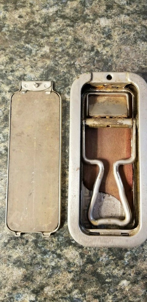 Vintage Rolls Razor No. 2