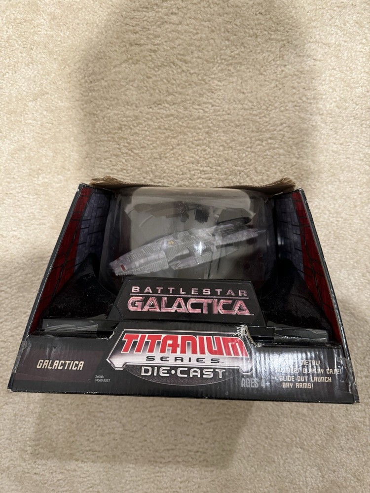 Battlestar Galactica Titanium Series Die-Cast Model