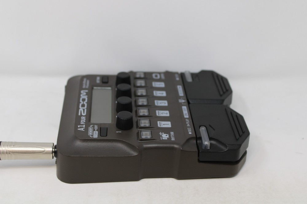 Zoom A1 FOUR Acoustic Instrument Multi-Effects Processor Unit Only