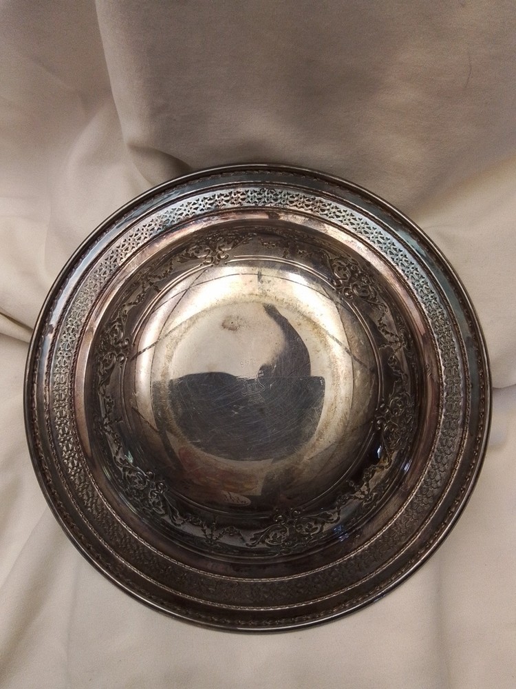Vintage International Silver Co Silverplated 8" Bowl With Pierced Rim