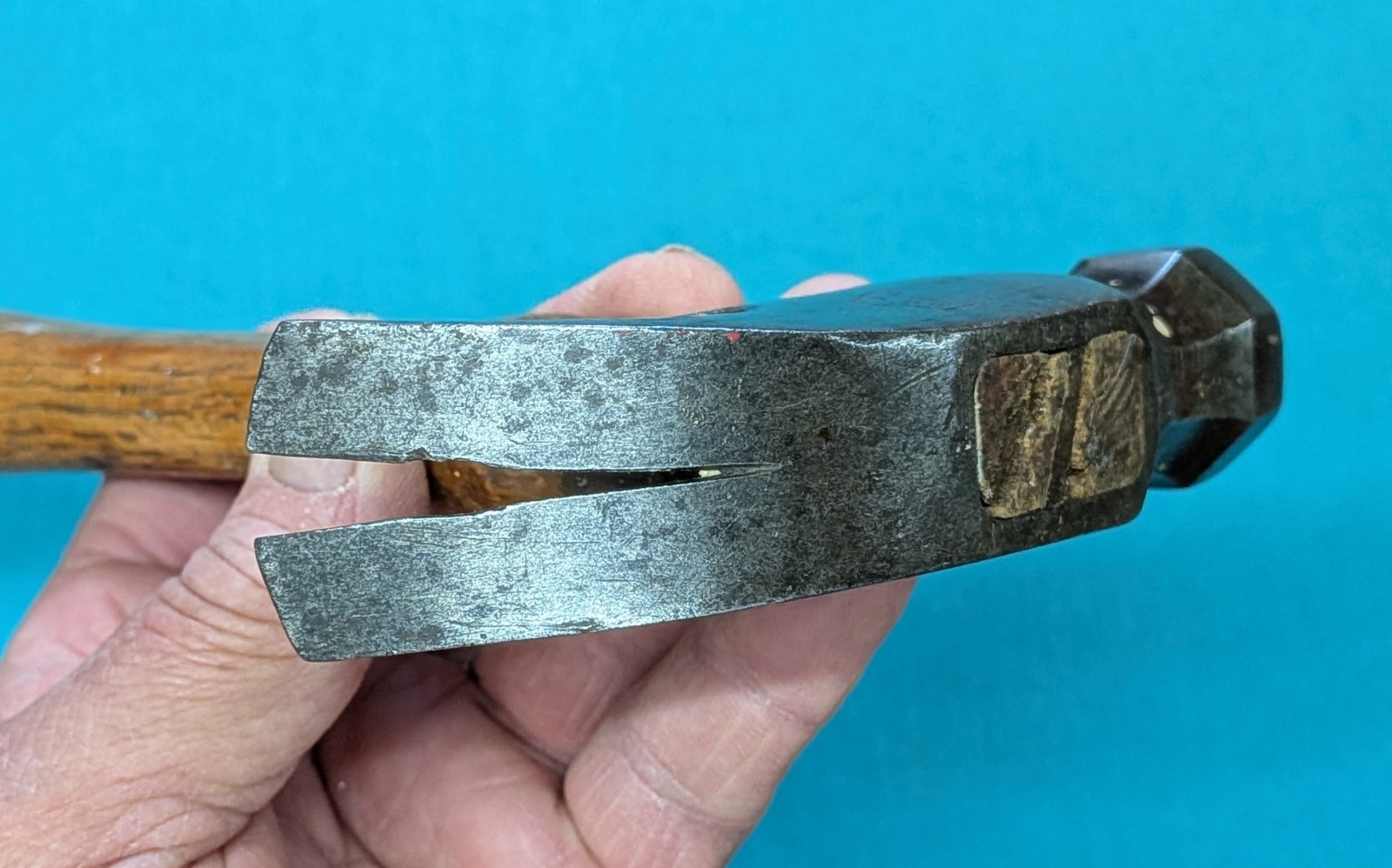 1940's Wards Master Quality Curved Claw Hammer 22 oz. Total