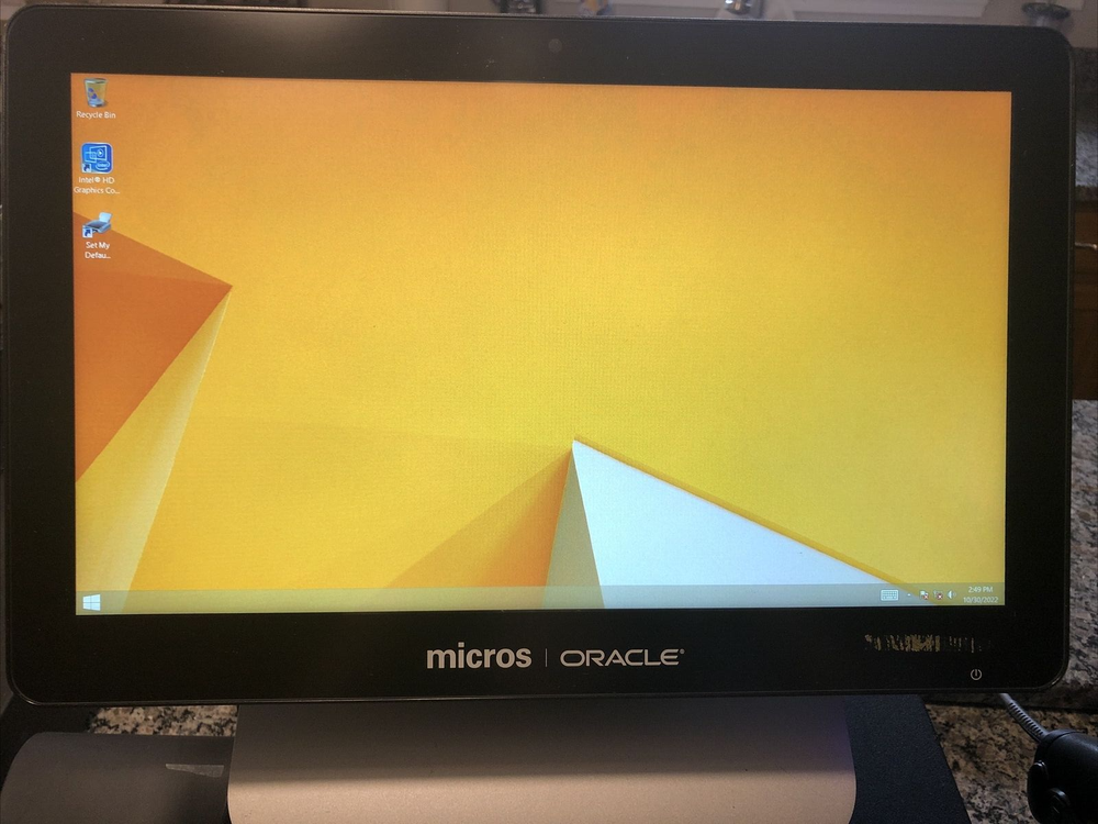 Micros Oracle Workstation 6 POS System includes printer, scanner, employee card