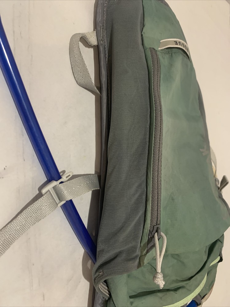 Women's CamelBak Rogue Light Hydration Pack 70 oz See Description