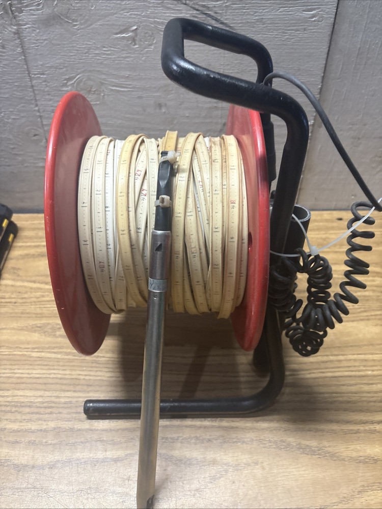 Solinst interface Meter Model 122