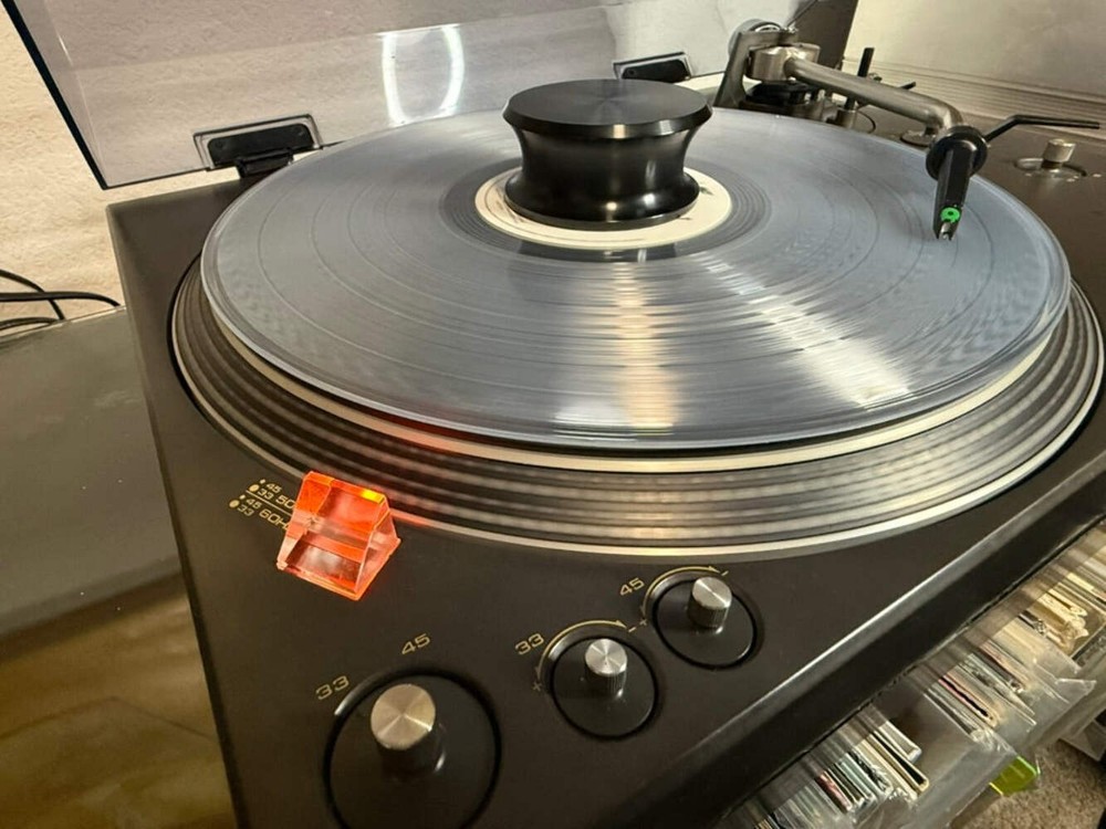 Technics SL-1310 Direct Drive Turntable Serviced [Deoxit] Tested - Auto Return