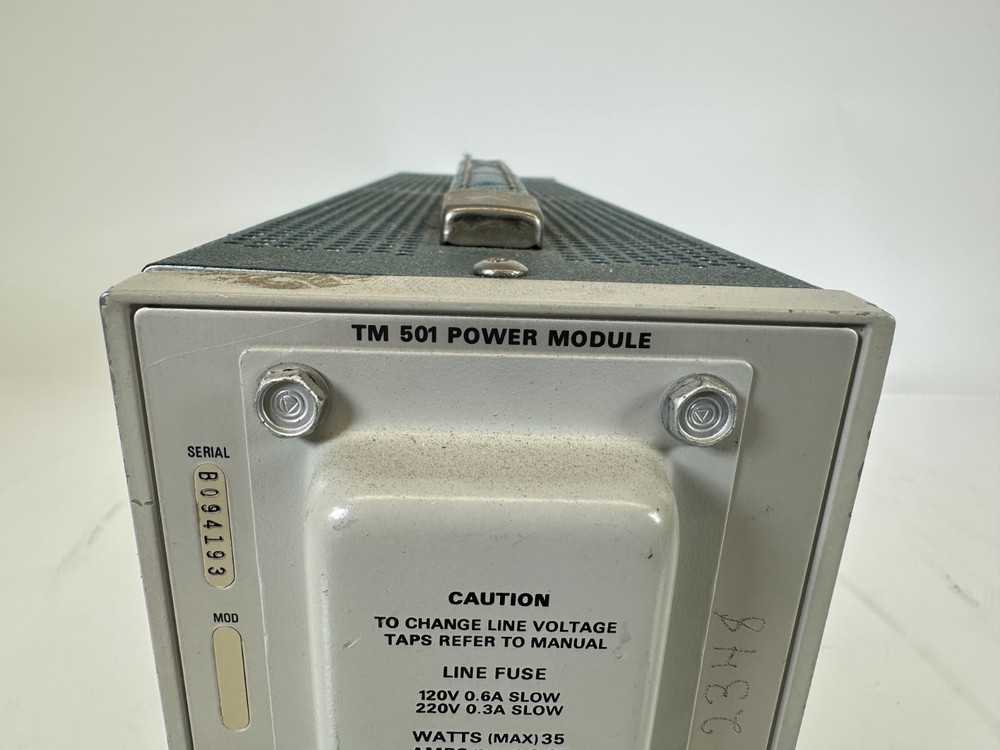 Tektronix AM503 Digital Current Probe Amplifier Plugin w/ TM 501 Power Module