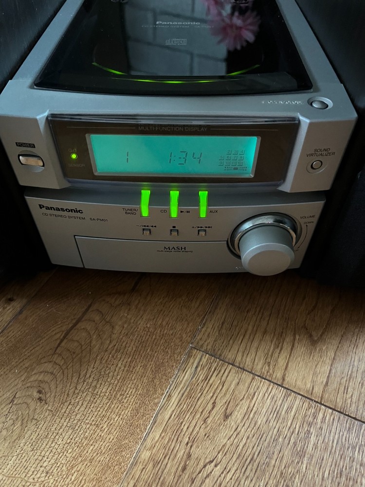 Panasonic SA-PM01 CD/ AM/FM Stereo System W/Remote