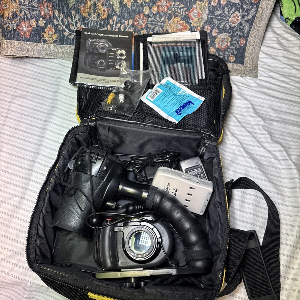 Sealife Underwater Camera Case & Flash + Flex Arm Bracket