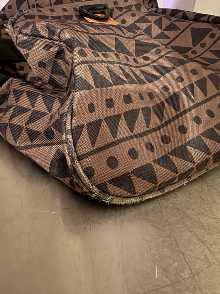 Hershel Supply Co. Novel Duffle / Geometric Triangle Pattern / Brown-Black